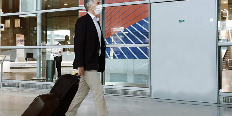 Causa por espionaje ilegal: el juez Ercolini autorizó los viajes que pidió Mauricio Macri | A pesar del pedido de los familiares del ARA San Juan