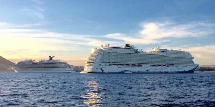 Cierra bimestre con cien mil cruceristas en Los Cabos - El Sudcaliforniano