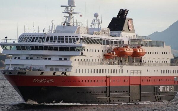 Conversión del MS Richard With a híbrido tomará siete meses