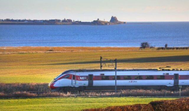 EMPRESA / LNER lanza un sitio web internacional para que a los turistas extranjeros les resulte más fácil viajar