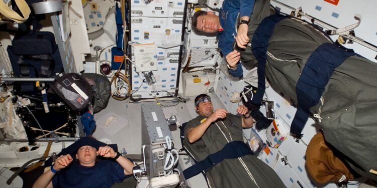 ESA propone hibernar a astronautas en futuros viajes tripulados a Marte | Ciencia