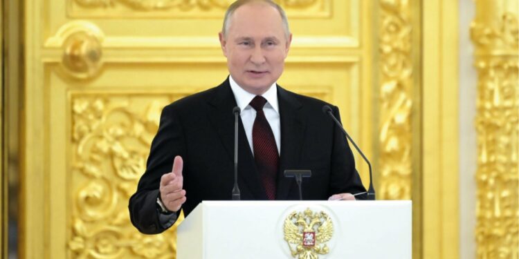 EU y Unión Europea amplían sanciones a Rusia; restringirán viajes de Putin