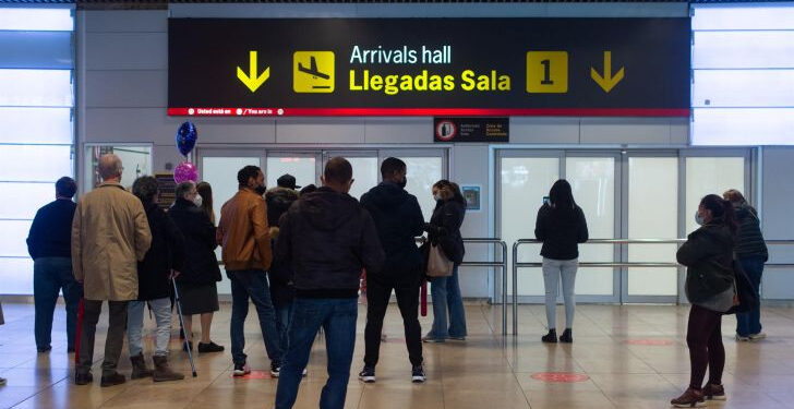 El Gobierno español sigue recomendando retrasar los viajes no esenciales a Rusia y estar alerta de la situación en el país
