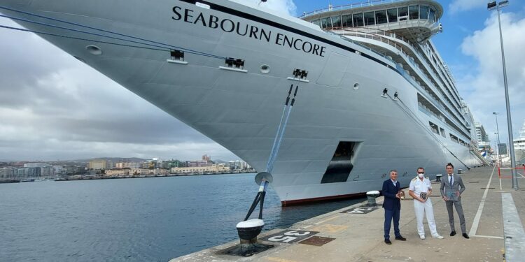 El Puerto de Las Palmas consolida su apuesta por el tráfico de cruceros de lujo