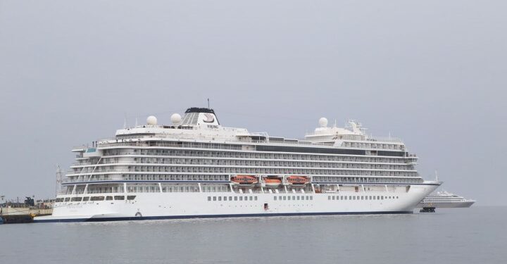 En la mañana de ayer arribó el crucero Viking Star