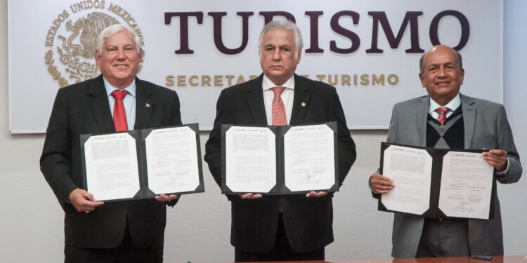 Firman en conjunto, SECTUR, financiera Nacional de Desarrollo Agropecuario, Rural, Forestal y Pesquero un convenio para apoyar a MIPYMES