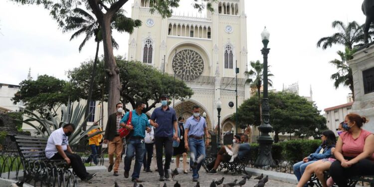 Gobierno apuesta por EE. UU. y Europa para reactivar la industria turística ecuatoriana | Economía | Noticias