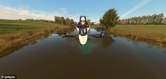 Un vehículo volador que
