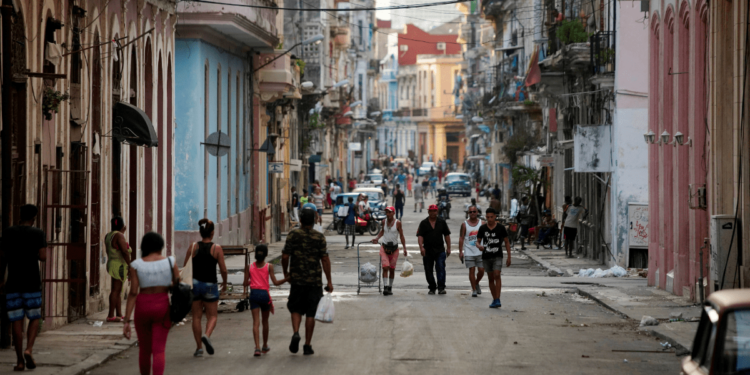 Industria turística cubana busca despertar tras la pandemia