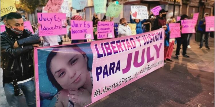 July Raquel fue torturada para que se incriminara en homicidio: CNDH