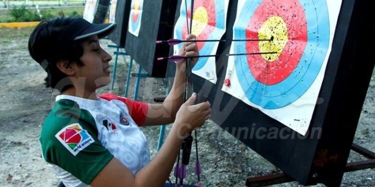 Juvenil quintanarroense sin participar en mundial paralímpico de tiro con arco por falta de recursos