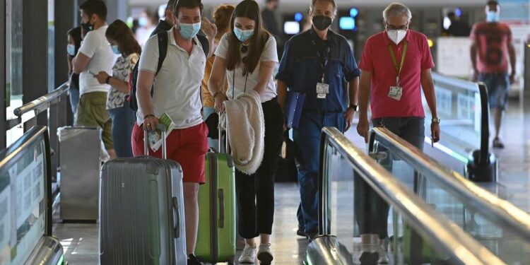 La IATA pide acabar con las barreras a los viajes con el COVID-19 en retroceso | Internacional | Noticias