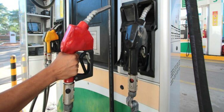 La Nación / Esta semana definen suba de G. 500 el litro