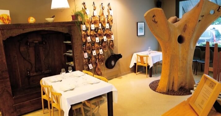 Así es el interior del restaurante Maskarada en Lekunberri. Foto: Maskarada.