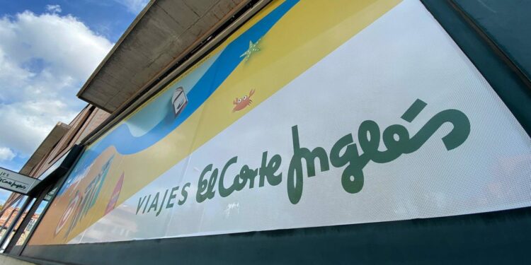 Los sindicatos exigen a Viajes El Corte Inglés que el ERE sea voluntario