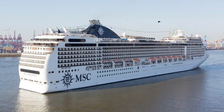 MSC Magnifica vuelve a operar desde Puerto de Hamburgo