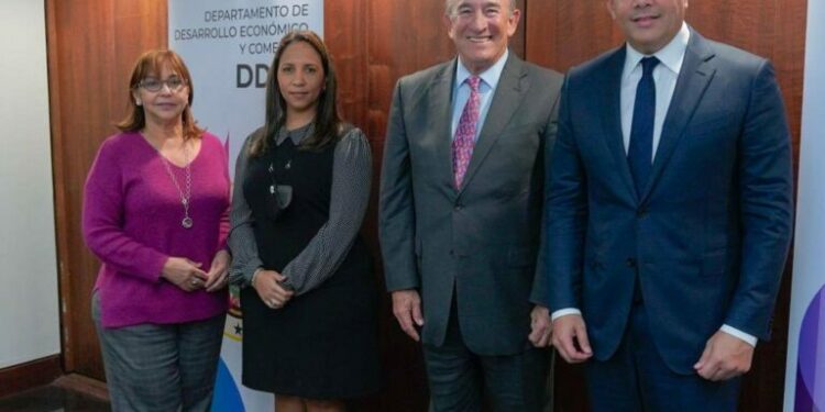 Ministro David Collado concluye exitosa visita a Puerto Rico donde se reune con sectores claves de la industria turística
