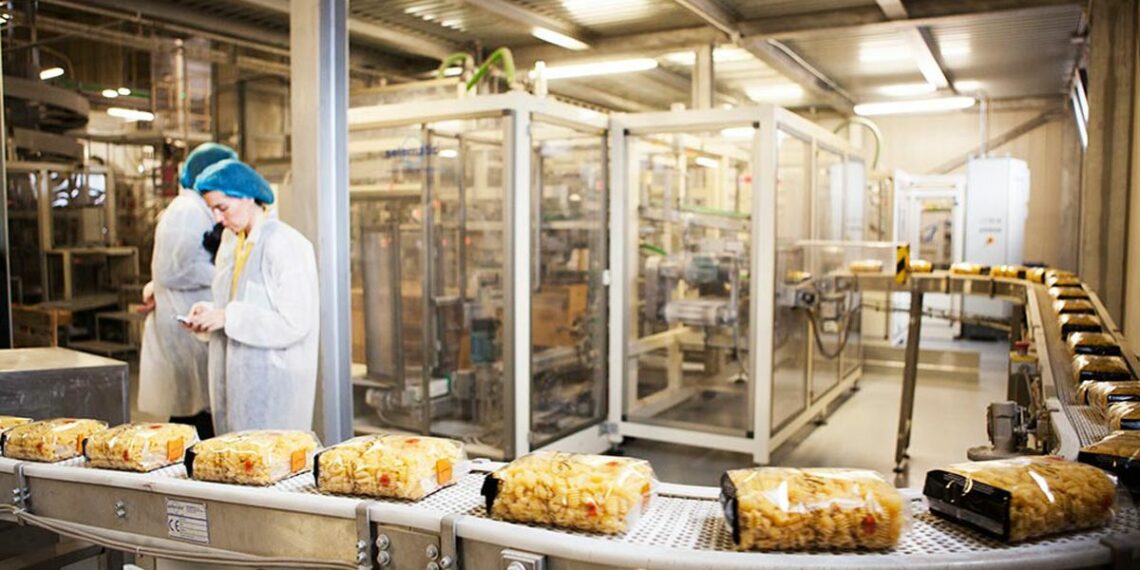 Mirabaud apuesta por fusiones en Viscofan, Vidrala y Ebro Foods