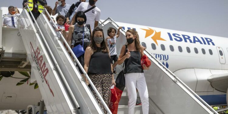 Mundo | Viajes | Marruecos reabrirá su espacio aéreo luego de dos meses de cierre | VAMOS