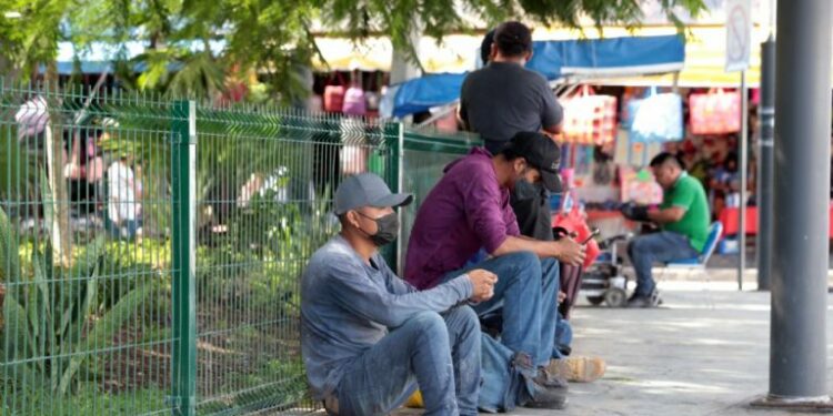 Obreros desempleados denuncian acoso policiaco en Cancún