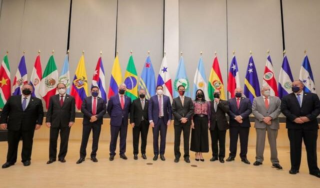 Ovidio Díaz toma posesión como presidente de la nueva junta directiva de la Cámara de Turismo de Panamá