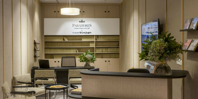Paradores no descarta abrir más puntos de venta con Viajes El Corte Inglés