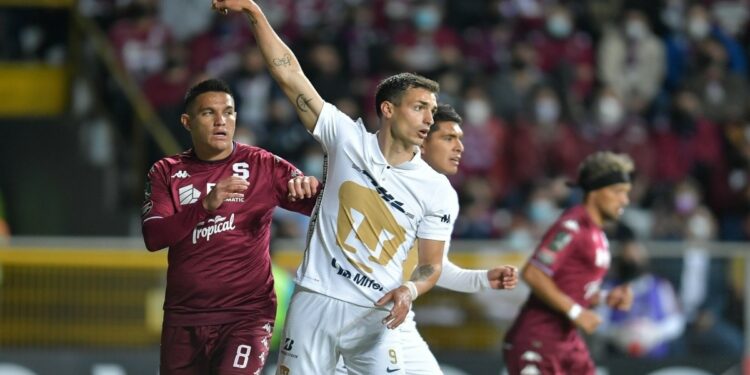 Pumas quiere aprovechar mal paso de Saprissa en México