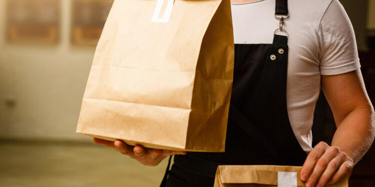 Repartidores de comida y conductores de viajes compartidos en NY exigen más derechos – Telemundo New York (47)