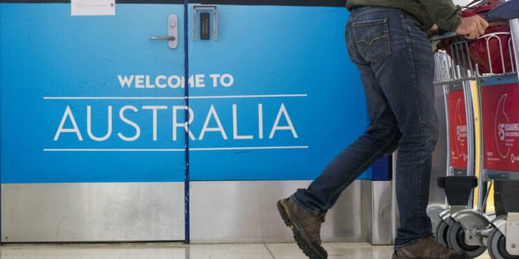 Respuestas a sus preguntas sobre viajes, desde formularios de localización de pasajeros hasta requisitos de entrada para Francia y Australia