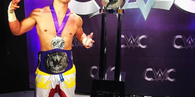 TJ Perkins gana el WWE Cruiserweight Classic y es el nuevo WWE Cruiserweight Champion de WWE Monday Night Raw (14/09/2016) / Twitter.com/WWE