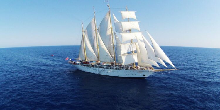 Star Clippers abre reservas para cruceros en Costa Rica hasta invierno de 2024