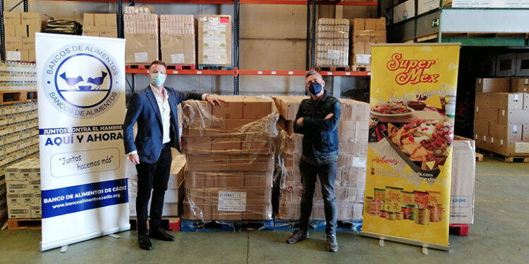 Super-Mex Foods dona 7,5 toneladas de comida al Banco de Alimentos de Cádiz