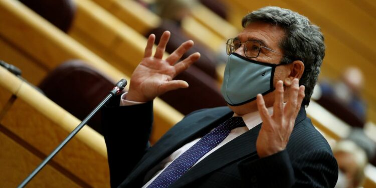 Uno de cada tres trabajadores de las agencias de viaje continúan en ERTE