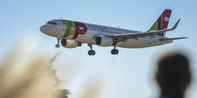 Los agentes de viajes no deben vender boletos a destinos no listados por el Inac
