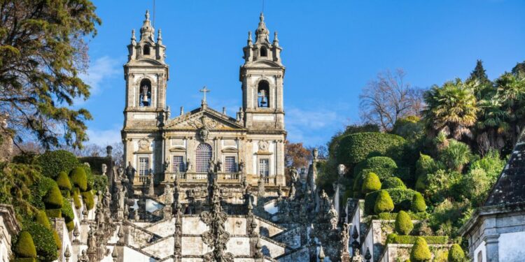 la "Roma" portuguesa a solo 100 kilómetros de Galicia