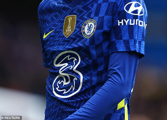 Los patrocinadores Three y Hyundai también rompieron sus lazos con Chelsea en medio de las sanciones.