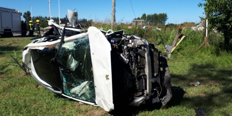 Accidente en Ruta 1001 y Crucero General Belgrano: ambos conductores fueron trasladados al Hospital