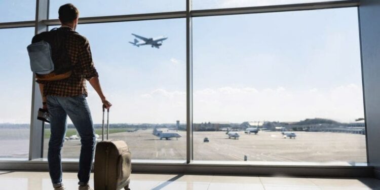 Aerolíneas y aeropuertos piden eliminar restricciones Covid-19 para viajar en Europa
