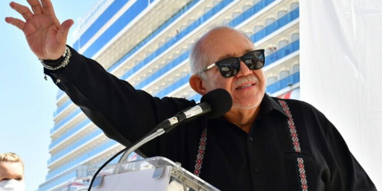 Alcalde de Mazatlán alista demanda contra ex funcionarios, checa quiénes y por qué