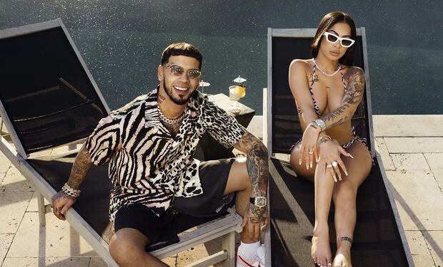 Hace unos días, Anuel AA y Yailin dieron una entrevista en la comodidad de su casa (Foto: People)