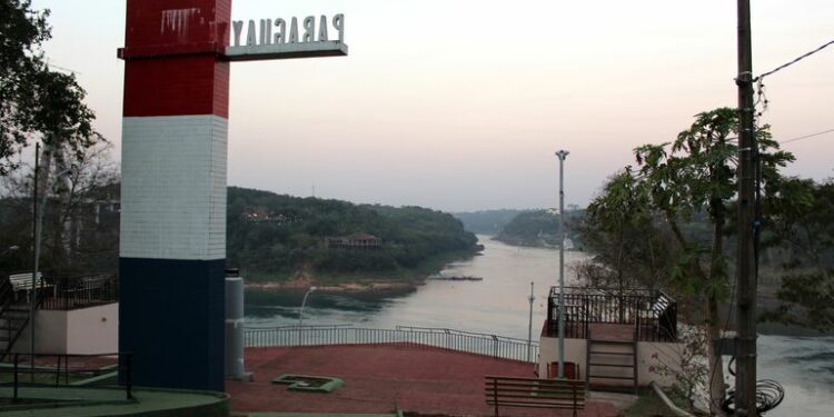 Apuntan a fortalecer el Hito Tres Fronteras como punto turístico - Viajes