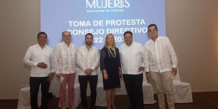 Asociación hotelera de Costa Mujeres nace con todos los apoyos