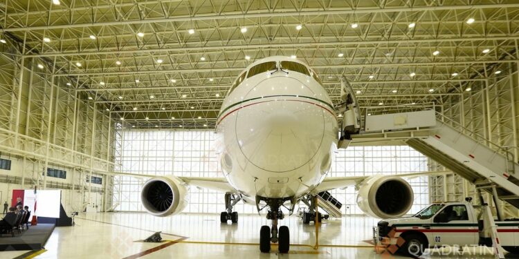 Avión presidencial está disponible para viajes de bodas y empresas