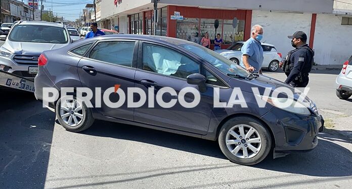 Chocan en peligroso crucero