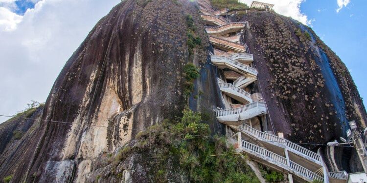 Colombia, el destino de moda para los dominicanos