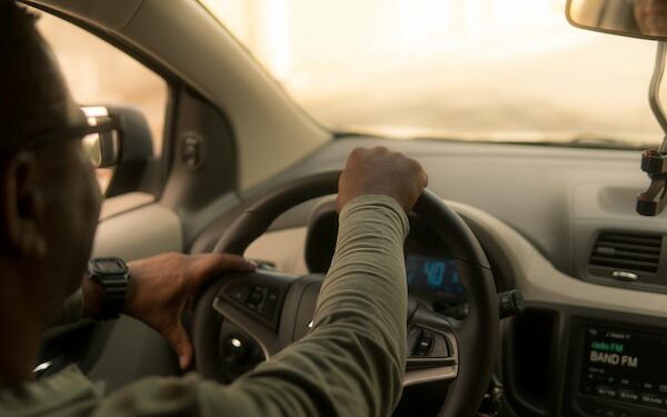 Cómo los servicios de viajes privados con taxis aumentan el tráfico en las ciudades