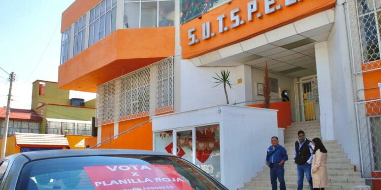 Comprarán 25 viajes para los burócratas