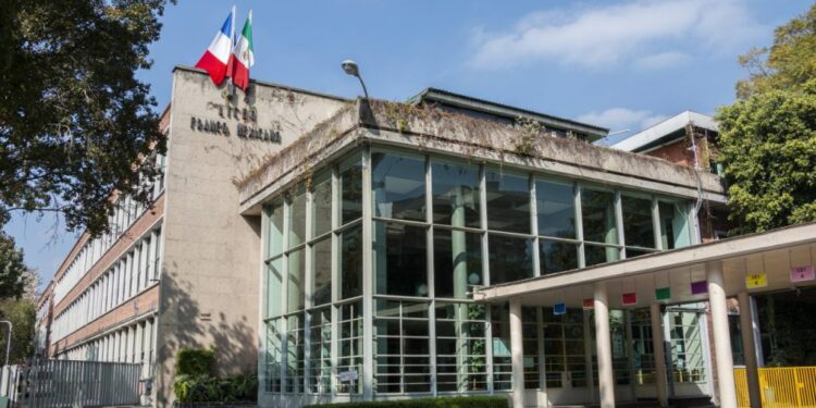 Consulado español desacredita a LFM en CDMX – Diario Basta!