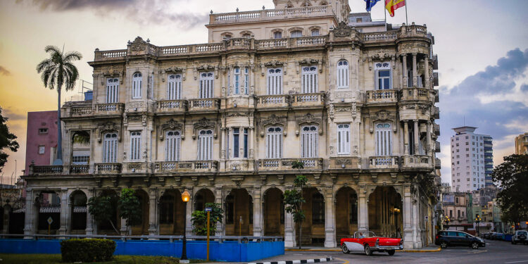 Continúan las restricciones de viajes a la Unión Europea para cubanos