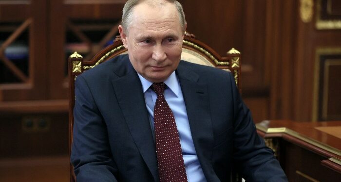 Conversa presidente francés Emmanuel Macron con Putin y Zelenski